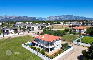 4-bedroom villa 275 m² in Döşemealtı for 22,600,000 TRY