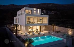 4-bedroom villa 285 m² in Split for 1,600,000 €