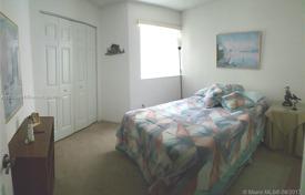 3-bedrooms apartments in condo 141 m² in Homestead, USA for $319,000