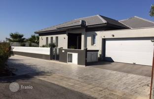 4-bedroom cottage 250 m² in Ypsonas for 2,600,000 €