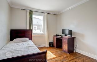 10-bedroom house in Toronto for C$1,665,000