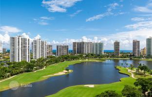 2-bedroom apartments in condo 109 m² in Miami for $410,000