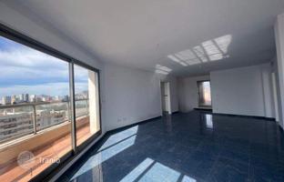 3-bedroom penthouse 240 m² in Calpe for 689,000 €