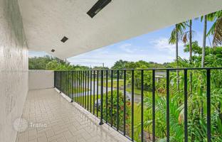 4-bedroom house 305 m² in Miami for $1,275,000