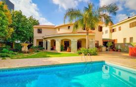 Villa in Limassol with 4 bedroom, Mesa Gitonia for 1,350,000 €