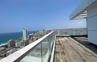 5-bedroom penthouse 192 m² in Netanya for $3,902,000