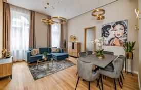 Stylish three-bedroom apartment with a shared balcony, Terezvaros, Budapest, Hungary for 423,000 €