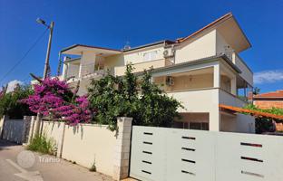 4-room house 240 m² in Premantura for 700,000 €