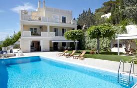 Three-level villa with stunning sea views in Lagonissi, Attica, Greece for 2,900 € per week