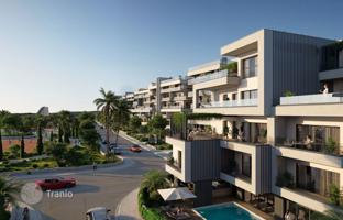 2-bedroom penthouse 104 m² in Zakaki for 500,000 €