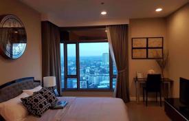 1 bed Condo in The Crest Sukhumvit 34 Khlongtan Sub District for $395,000