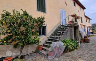 7-bedroom villa 500 m² in Capannori for 730,000 €