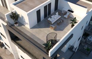2-bedroom penthouse in Larnaca for 250,000 €