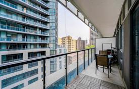 Apartment – Charles Street East, Old Toronto, Toronto,  Ontario,   Canada for C$748,000
