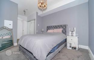 2-bedroom apartment in Yonge Street for C$911,000