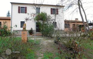 7-bedroom villa 565 m² in Roccastrada for 749,000 €