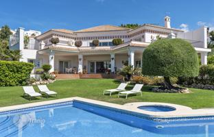 6-bedroom villa 733 m² in Benahavis for 2,690,000 €