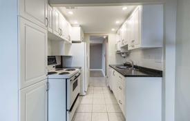 Apartment – Etobicoke, Toronto, Ontario,  Canada for C$880,000