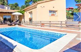 Beautiful villa with a swimming pool and a children's playground, Lloret de Mar, Spain for 233,000 €