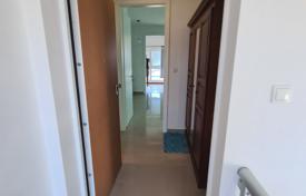 Apartment Peroj, newer construction offering an apartment with a beautiful view, ready to move in immediately for 175,000 €
