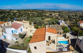 Stone two-storey villa with a pool in Rethymnon, Crete, Greece for 360,000 €