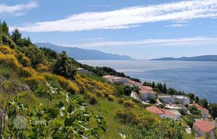 Land plot 4,500 m² in Lokva Rogoznica for 850,000 €