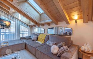 5-bedroom mansion 204 m² in Les Allues for 2,690,000 €