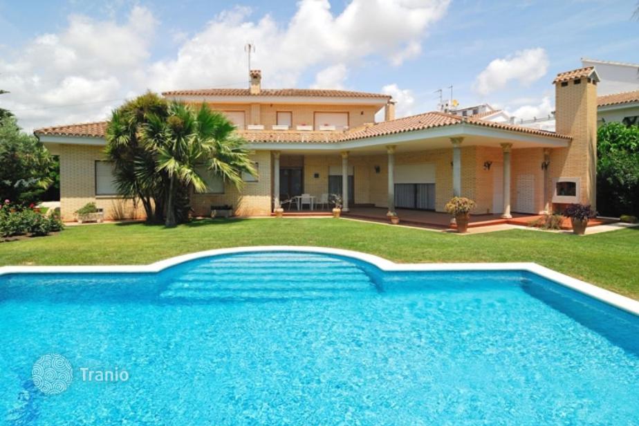 Villa for sale in Cambrils, Spain — listing #1722347