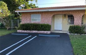 Apartment – Coral Springs, Florida, USA for $669,000