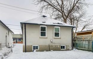 10-bedroom house in Gerrard Street East for C$1,252,000