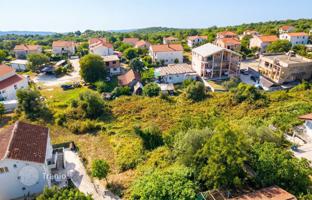 Land plot 1,634 m² in Mrčevac for 550,000 €