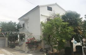 Family cottage with a terrace and a garden, near the beach, Rogoznica, Šibensko-Knin County, Croatia for 330,000 € Family cottage with a terrace and a garden, near the beach, Rogoznica, Šibensko-Knin County, Croatia for 330,000 €