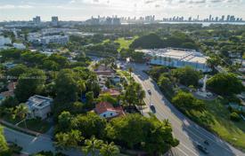 Townhome – Pine Tree Drive, Miami Beach, Florida,  USA for $4,180,000