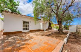 Sunny villa with a garden in Palm-Mar, Tenerife, Spain for 735,000 €