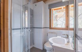 SPACIOUS FAMILY CHALET — GOOD RENTAL YIELD for 1,325,000 €
