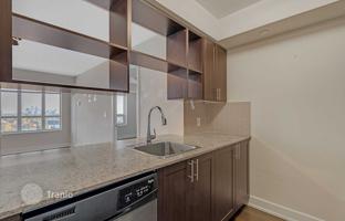 2-bedroom apartment in Etobicoke for C$853,000