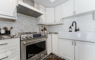 7-bedroom apartment in The Esplanade for C$1,297,000