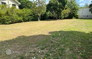 Land plot in Miami for $750,000