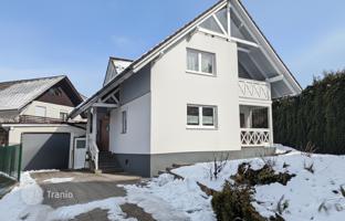 House 213 m² in Radovljica for 650,000 €