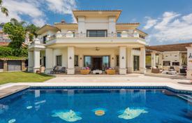 Houses for sale in Malaga. Stunning Frontline Golf Mediterranean Villa, Los Arqueros, Benahavis Houses for sale in Malaga. Stunning Frontline Golf Mediterranean Villa, Los Arqueros, Benahavis