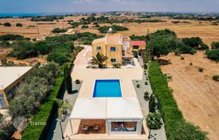 4-bedroom villa in Ayia Napa for 650,000 €