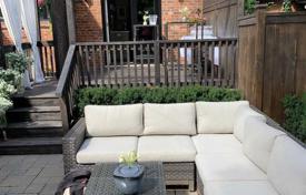 Townhome – East York, Toronto, Ontario,  Canada for C$1,886,000
