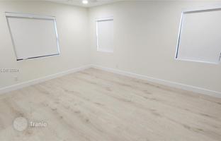 4-bedroom house 340 m² in Hollywood for $849,000