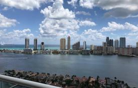 Furnished three-bedroom apartment with ocean views in Aventura, Florida, USA for $1,100,000