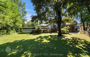 10-bedroom house in Scarborough for C$1,882,000