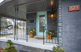4-bedroom house in Etobicoke for C$1,978,000