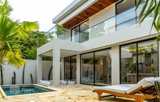 2-bedroom villa 266 m² in Ungasan for $215,000