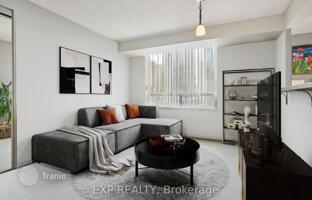 5-bedroom apartment in Bay Street for C$828,000