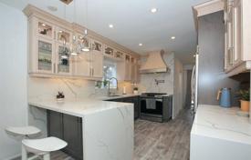 Townhome – East York, Toronto, Ontario,  Canada for C$1,165,000