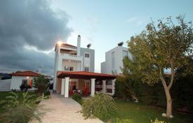 Beachfront villa with a garden and an access to the private beach, Gennadi, Greece for 4,200 € per week